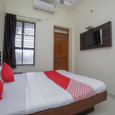 Oyo 46697 Hotel Gopi นาคปุระ ภายนอก รูปภาพ