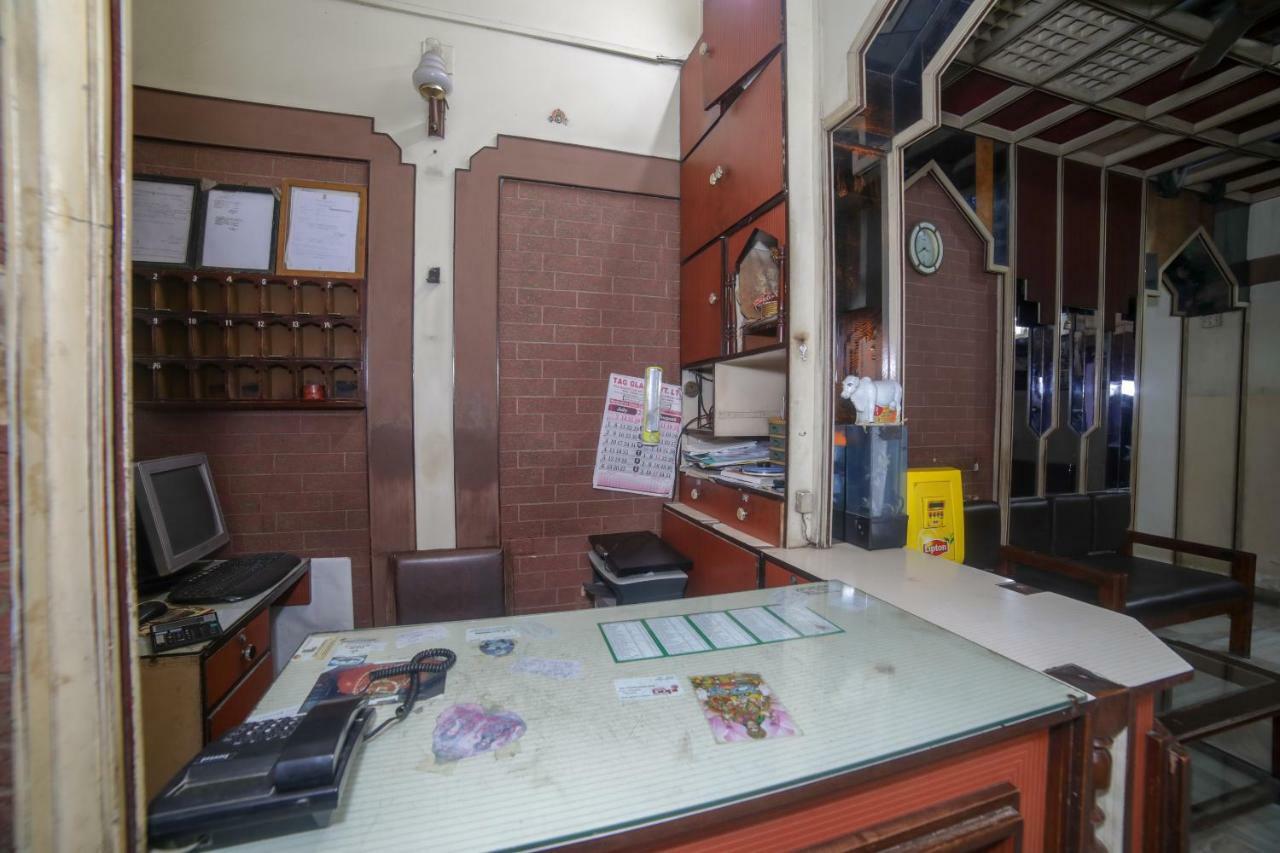 Oyo 46697 Hotel Gopi นาคปุระ ภายนอก รูปภาพ