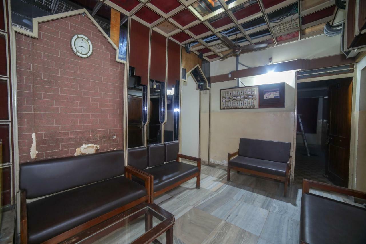 Oyo 46697 Hotel Gopi นาคปุระ ภายนอก รูปภาพ