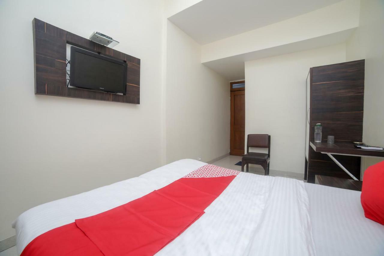 Oyo 46697 Hotel Gopi นาคปุระ ภายนอก รูปภาพ