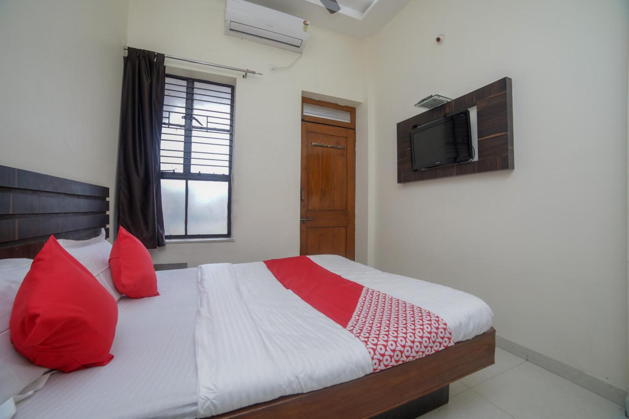 Oyo 46697 Hotel Gopi นาคปุระ ภายนอก รูปภาพ