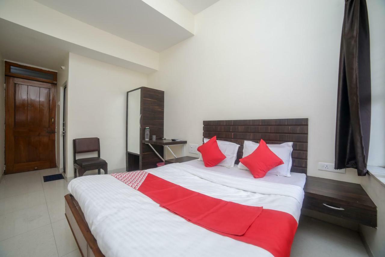 Oyo 46697 Hotel Gopi นาคปุระ ภายนอก รูปภาพ