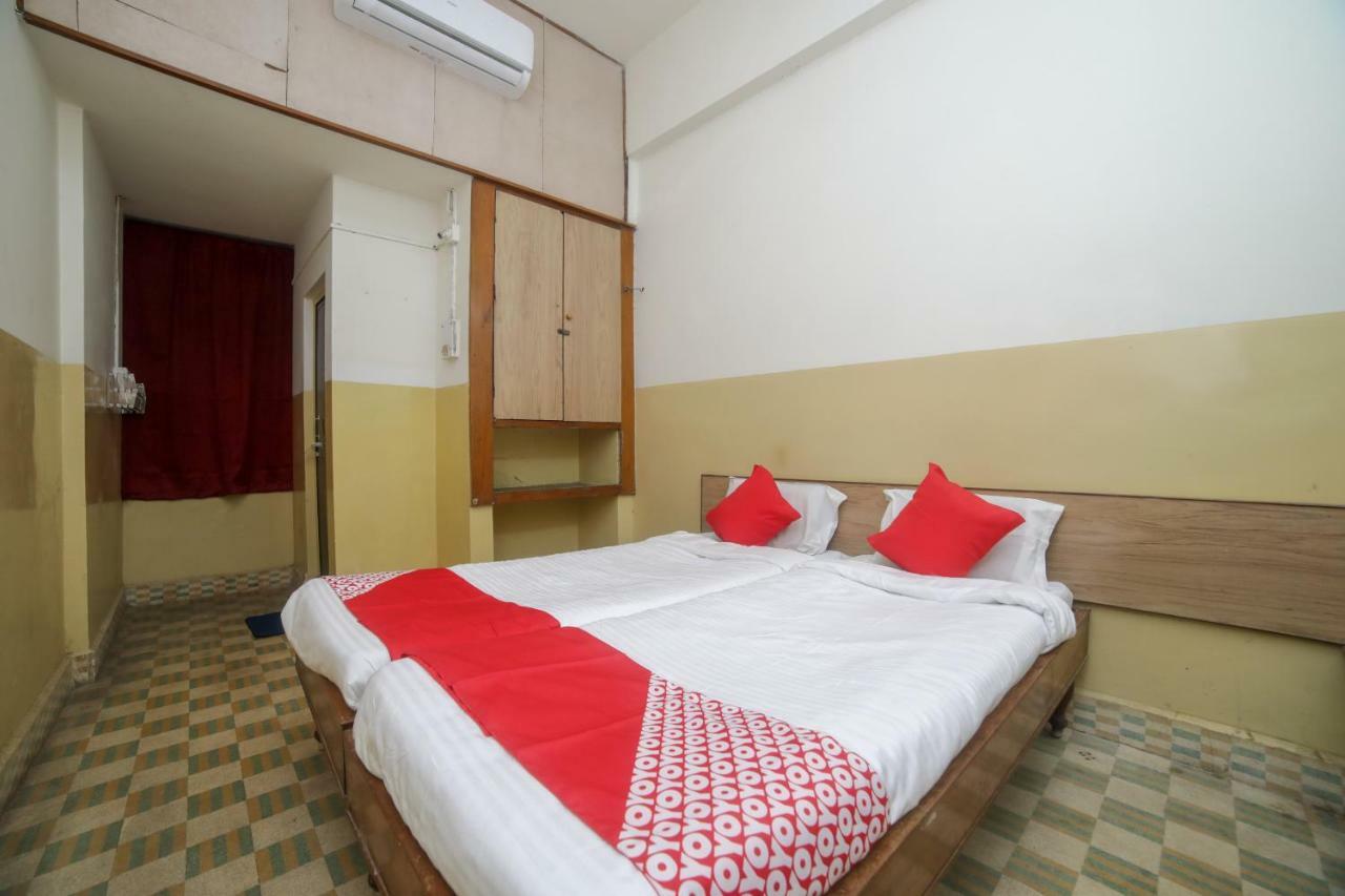 Oyo 46697 Hotel Gopi นาคปุระ ภายนอก รูปภาพ